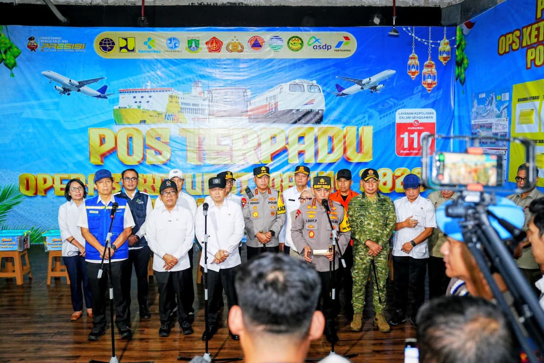 Tinjau Arus Mudik di Pelabuhan Merak, Kapolri Pastikan Beri Pelayanan Maksimal