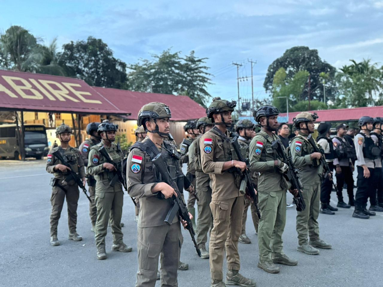 Patroli Gabungan Polres Nabire dan Satgas Damai Cartenz Perkuat Pengamanan Wilayah