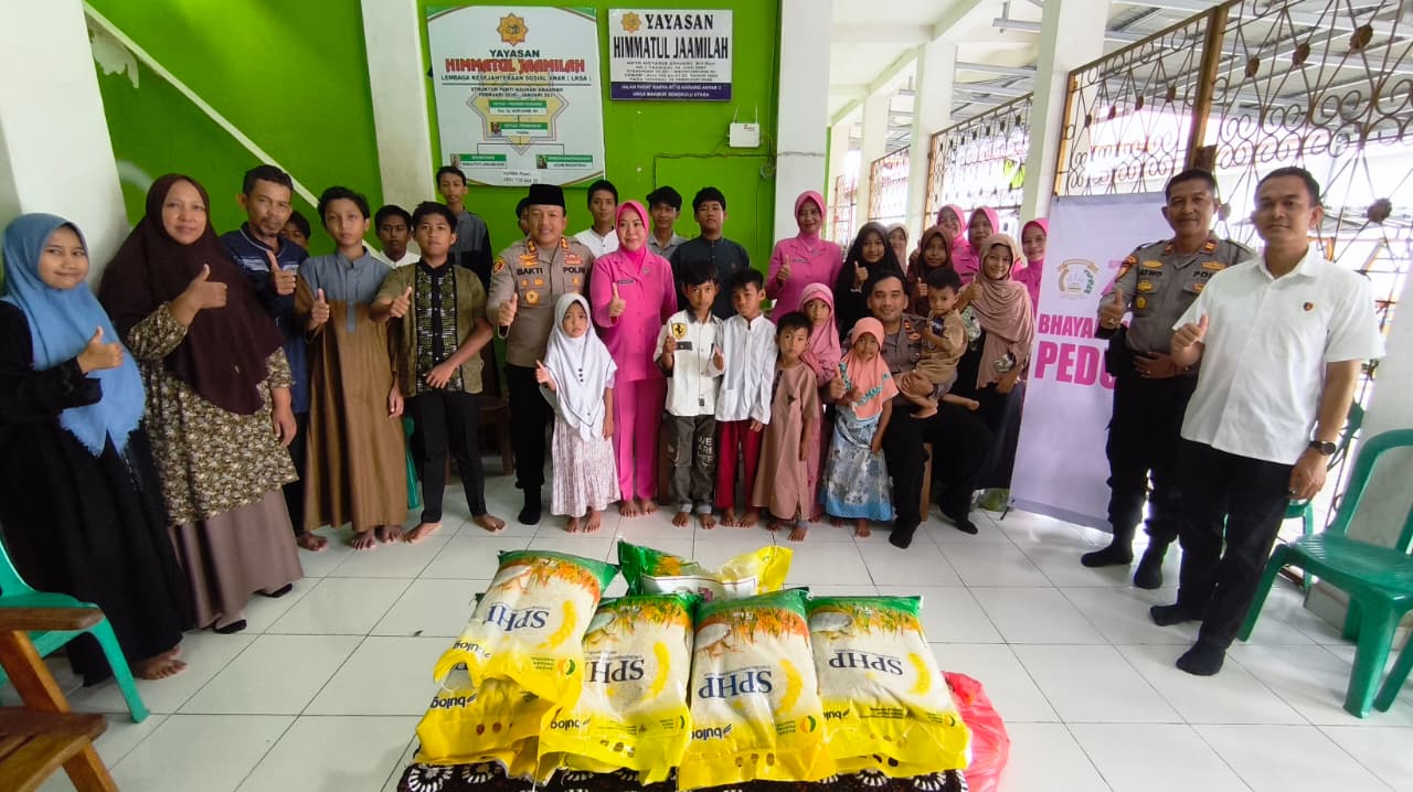 Sambut Hari Bhayangkara ke-80, Polres Bengkulu Utara Salurkan Bansos Sembako ke Panti Asuhan